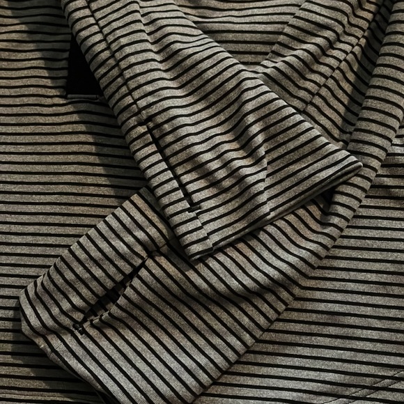 Awesoma Henley - Picture 8 of 11